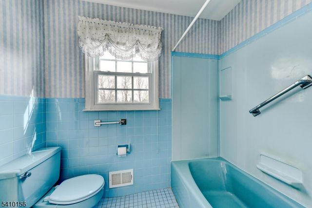 1366 Spur Ct, Bridgewater Twp., NJ 08807