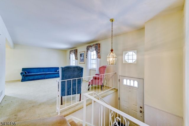 1366 Spur Ct, Bridgewater Twp., NJ 08807