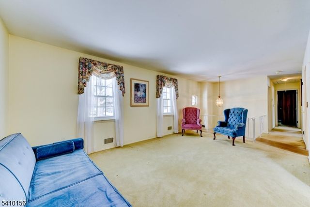 1366 Spur Ct, Bridgewater Twp., NJ 08807