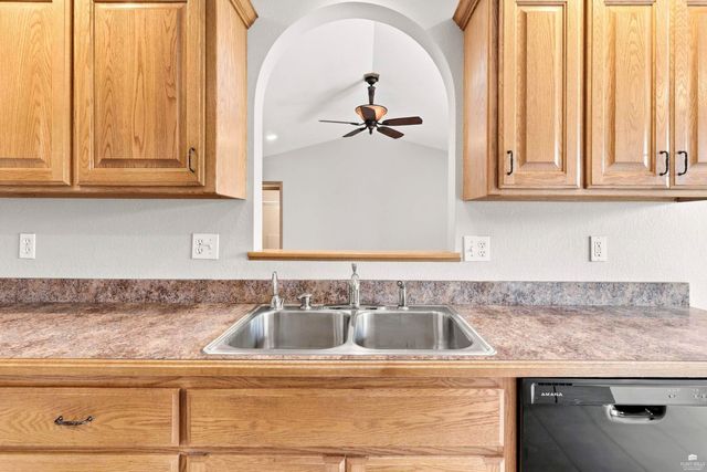 4016 Bald Eagle Drive, Manhattan, KS 66502