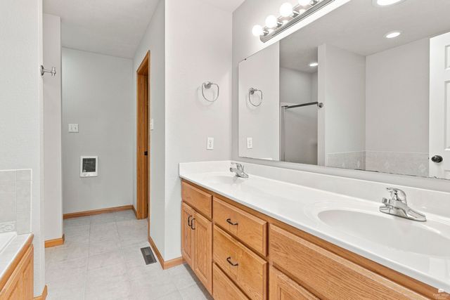 4016 Bald Eagle Drive, Manhattan, KS 66502
