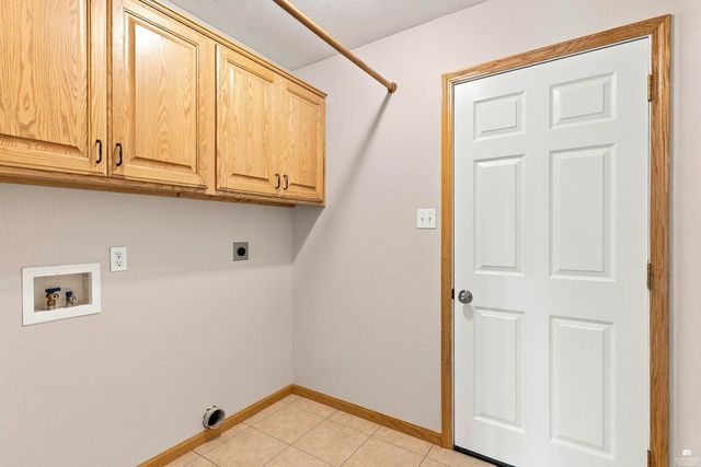 4016 Bald Eagle Drive, Manhattan, KS 66502