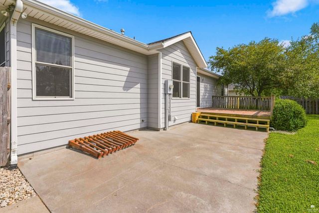 4016 Bald Eagle Drive, Manhattan, KS 66502