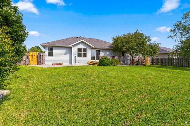 4016 Bald Eagle Drive, Manhattan, KS 66502