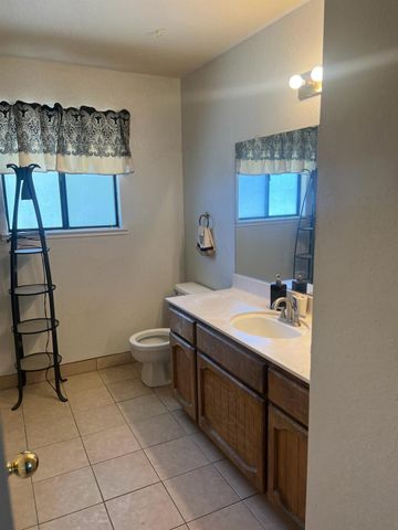 9843 Spindrift Way, Stockton, CA 95209