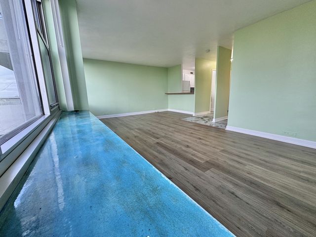 4250 N Marine Drive 714, Chicago, IL 60613