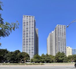 4250 N Marine Drive 714, Chicago, IL 60613
