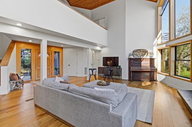 3954 Villa Ct, Fair Oaks, CA 95628