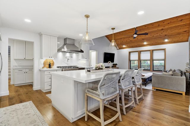 3954 Villa Ct, Fair Oaks, CA 95628