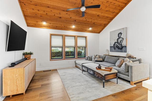 3954 Villa Ct, Fair Oaks, CA 95628