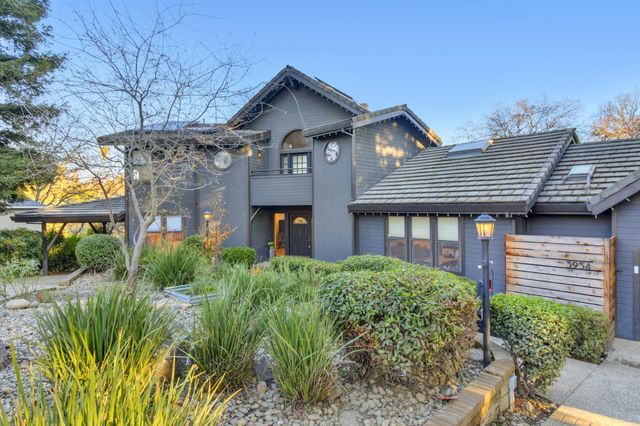 3954 Villa Ct, Fair Oaks, CA 95628