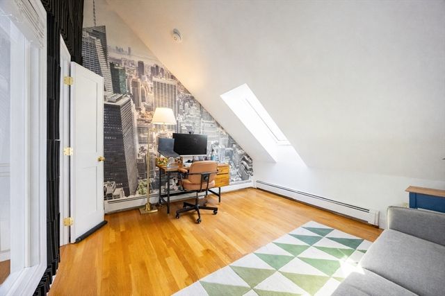 140 Kilsyth 9, Boston, MA 02135