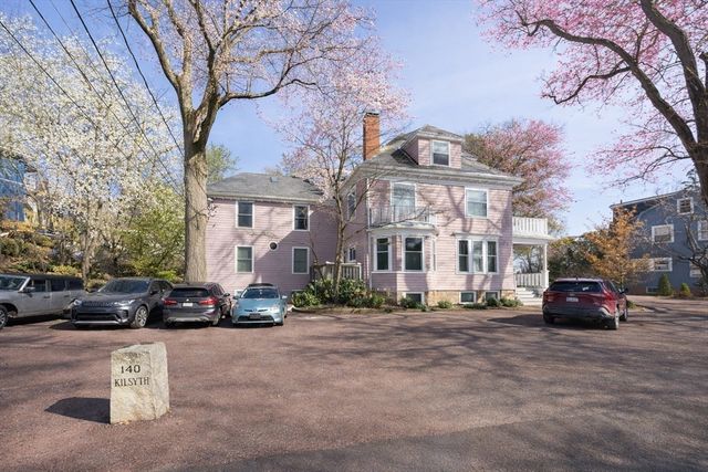 140 Kilsyth 9, Boston, MA 02135