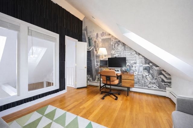 140 Kilsyth 9, Boston, MA 02135