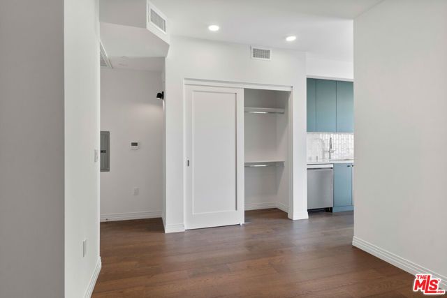 11908 Exposition Boulevard 403, Los Angeles, CA 90064