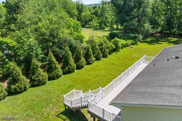 29 Oxford Cir, Montgomery Twp., NJ 08558