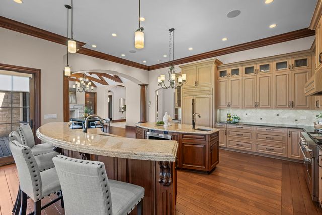 23 Enclave Court, South Barrington, IL 60010
