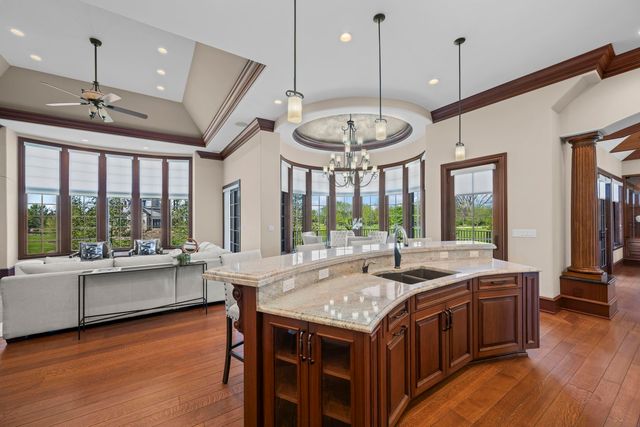 23 Enclave Court, South Barrington, IL 60010