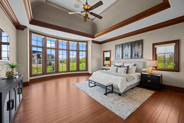 23 Enclave Court, South Barrington, IL 60010