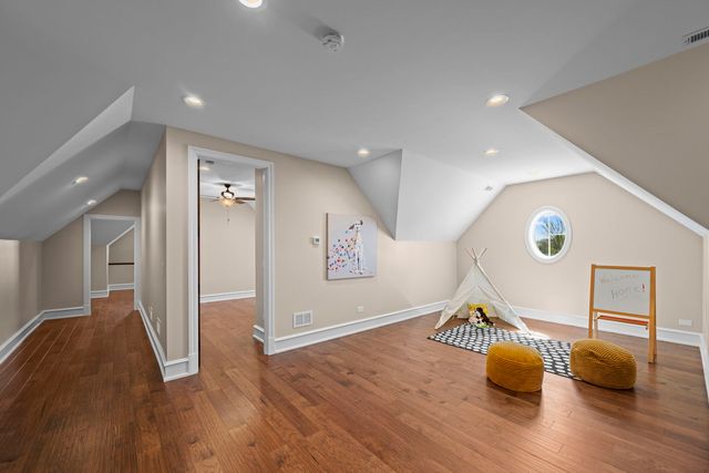 23 Enclave Court, South Barrington, IL 60010