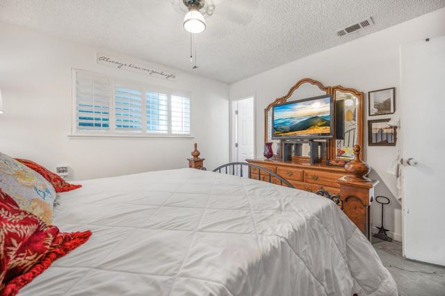 2819 W Indianapolis Avenue, Fresno, CA 93705