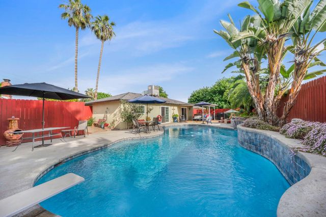 2819 W Indianapolis Avenue, Fresno, CA 93705