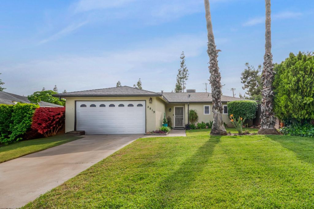 2819 W Indianapolis Avenue, Fresno, CA 93705