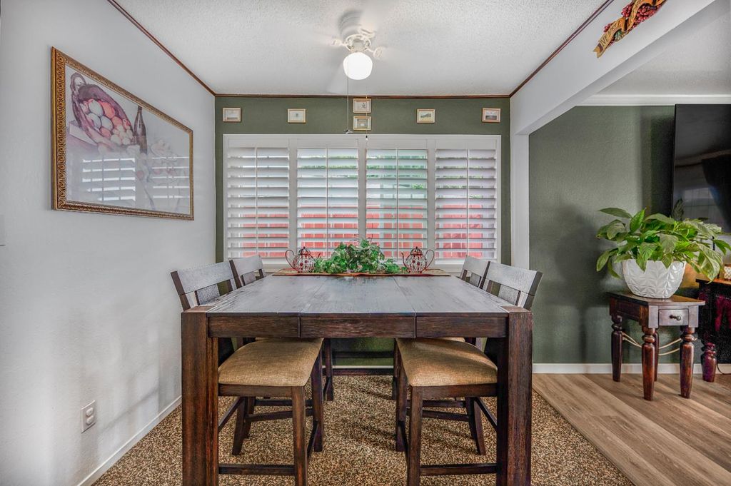 Image 11 of property listing at 2819 W Indianapolis Avenue, Fresno, CA 93705