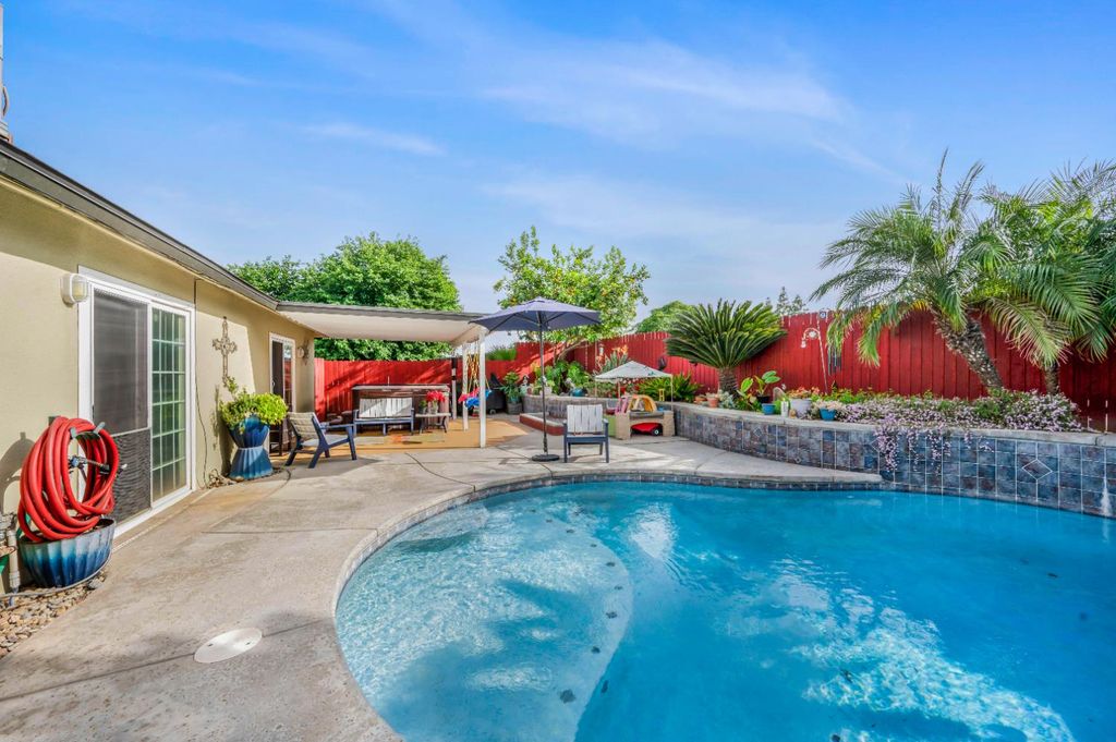 Image 26 of property listing at 2819 W Indianapolis Avenue, Fresno, CA 93705