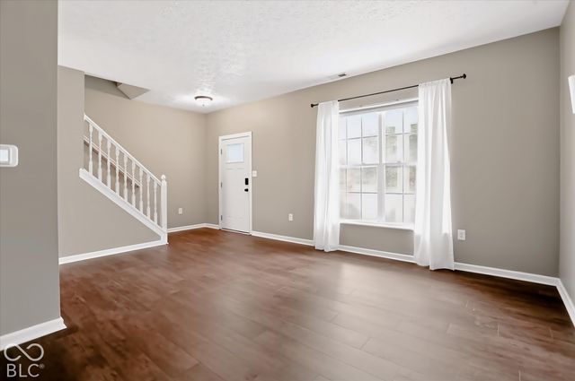 16450 Clarks Hill Way, Westfield, IN 46074