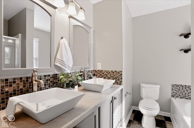 16450 Clarks Hill Way, Westfield, IN 46074