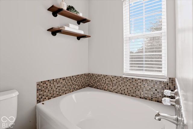 16450 Clarks Hill Way, Westfield, IN 46074