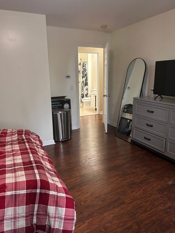 37 Glen Ave 20, Chelmsford, MA 01824