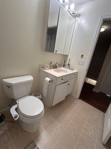 37 Glen Ave 20, Chelmsford, MA 01824