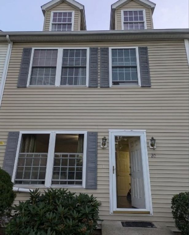 37 Glen Ave 20, Chelmsford, MA 01824