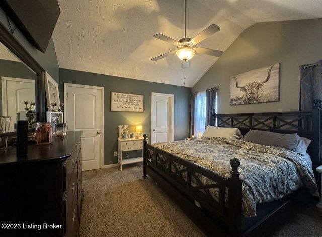 775 Oak Grove Blvd, Shepherdsville, KY 40165