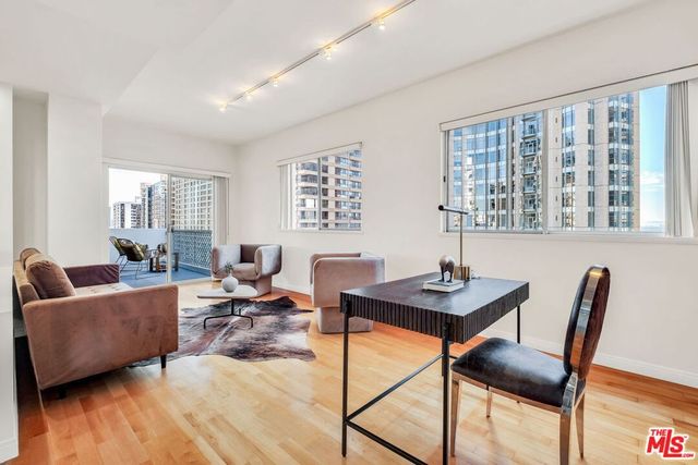 10787 Wilshire Boulevard 802, Los Angeles, CA 90024