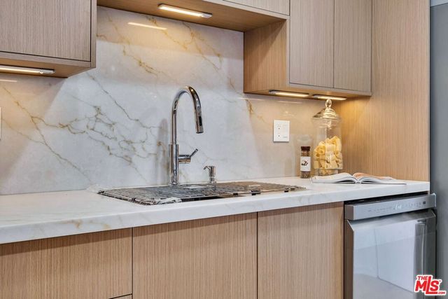 10787 Wilshire Boulevard 802, Los Angeles, CA 90024