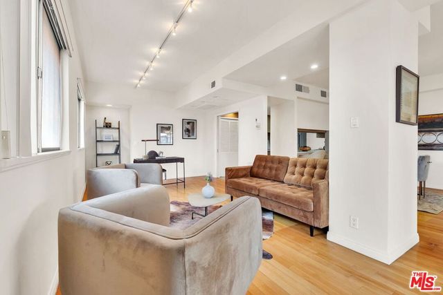 10787 Wilshire Boulevard 802, Los Angeles, CA 90024