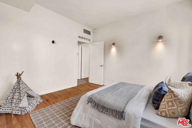 10787 Wilshire Boulevard 802, Los Angeles, CA 90024