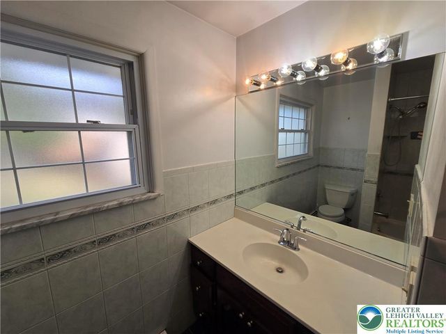 1217 Salisbury Road, Salisbury Twp, PA 18103