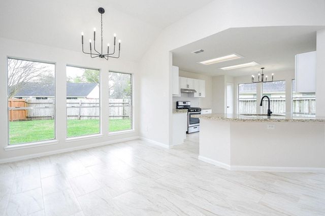 1422 Township Court, Rosenberg, TX 77471