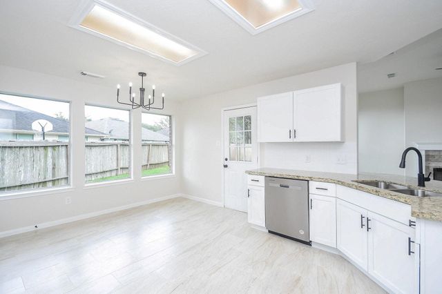 1422 Township Court, Rosenberg, TX 77471