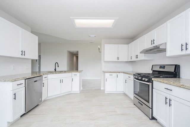 1422 Township Court, Rosenberg, TX 77471