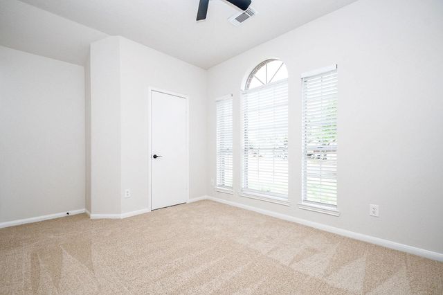 1422 Township Court, Rosenberg, TX 77471