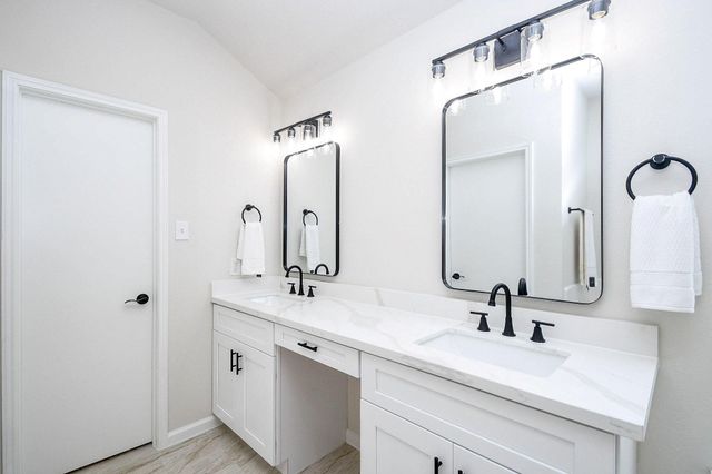 1422 Township Court, Rosenberg, TX 77471