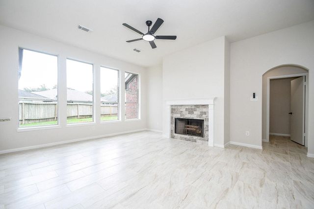 1422 Township Court, Rosenberg, TX 77471