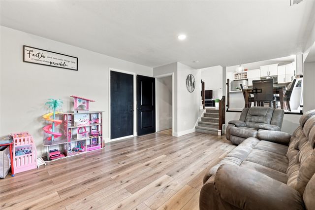 3619 SE 18th Street, Des Moines, IA 50320