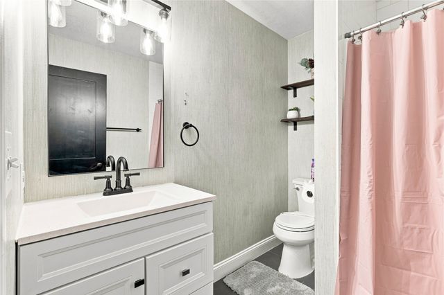 3619 SE 18th Street, Des Moines, IA 50320