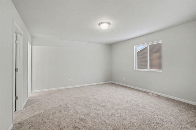 13729 Oasis Avenue, Holland, MI 49424